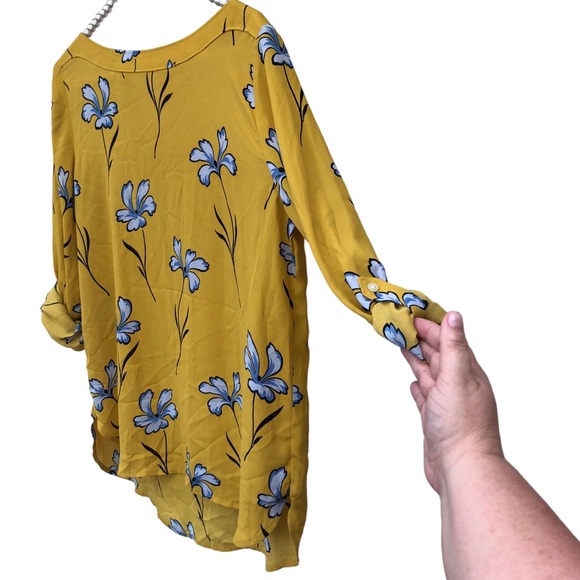 Loft Mustard Yellow Blouse with Blue Floral Print size Small - Picture 6 of 6